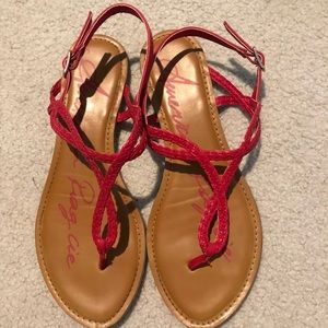Red Sandels